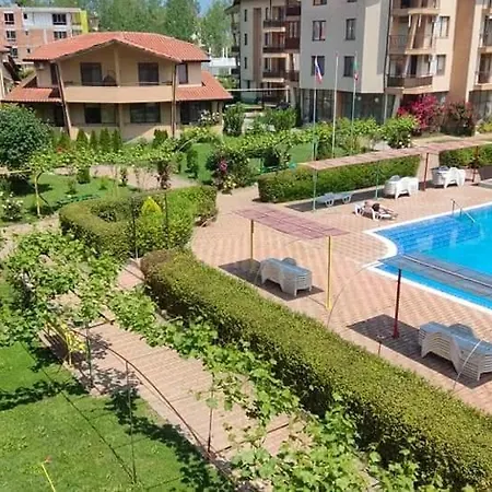 емили, комплекс нестинарка, * Tsarevo