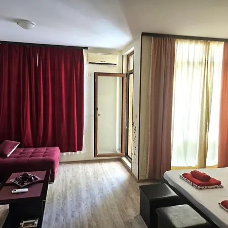 Apartment емили, комплекс нестинарка, *